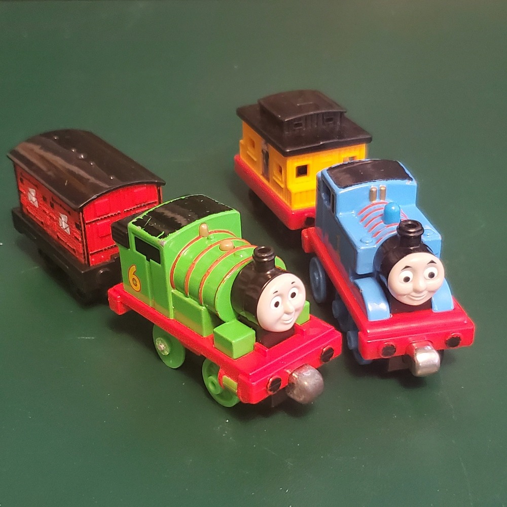 Thomas & Friends Train Diecast Metal Take Play Along Pull n Zoom Percy Thomas